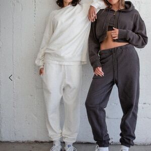 NWT Elwood unisex Core Sweatpants & Sweatshirt